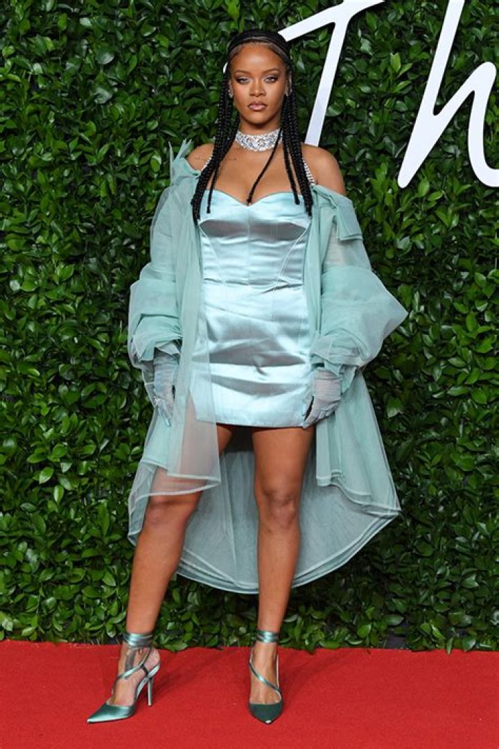 Rihanna Shows Off Her Toned Legs In A Teal Mini Dress At 2019 British Fashion Awards — Pic