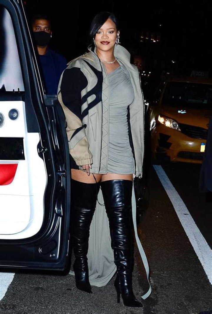 Rihanna Wears Satin Dress & Boots For Dinner During Night Out: Pic – Hollywood Life
