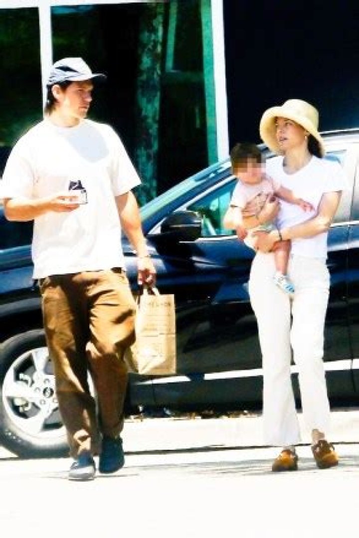 Riley Keough Seen After Lisa Marie Presley’s Cause Of Death – Hollywood Life