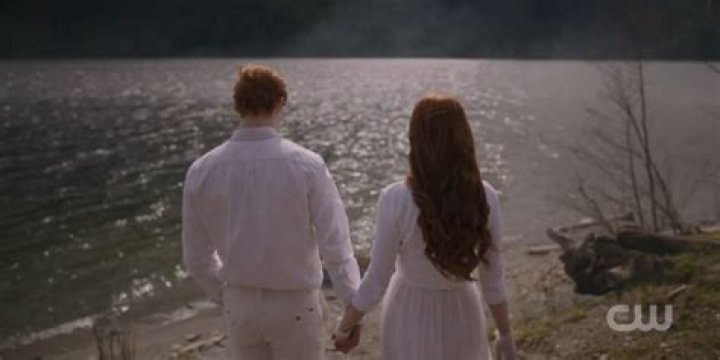 ‘Riverdale’ Premiere Recap: Who Killed Jason Blossom?