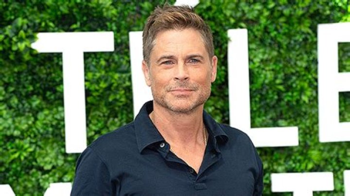 Rob Lowe Shows Off Grey Hair Makeover In ‘Parks & Rec’ Announcement – Hollywood Life