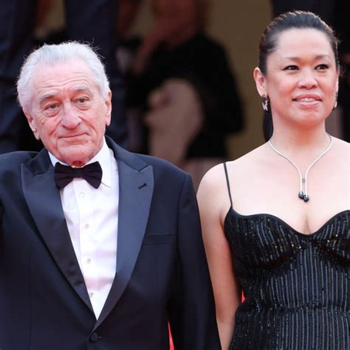 Robert De Niro & Rumored Girlfriend Tiffany Chen In Spain: Photos – Hollywood Life