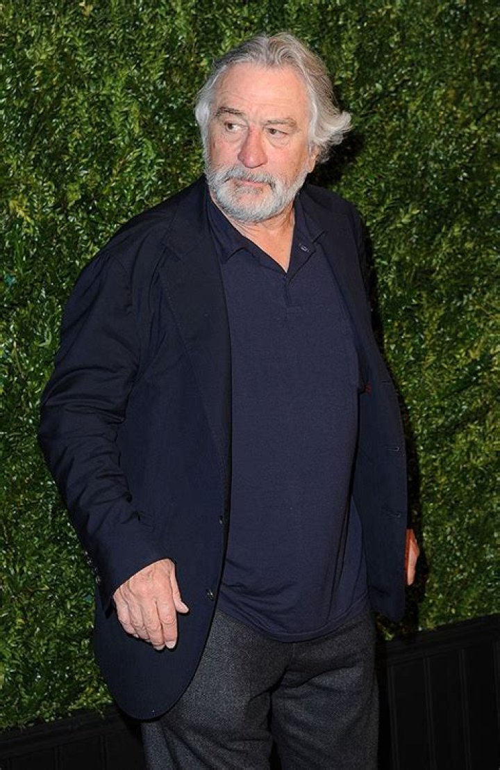 Robert De Niro Says His Six Older Kids Haven’t Met His New Baby Yet – Hollywood Life