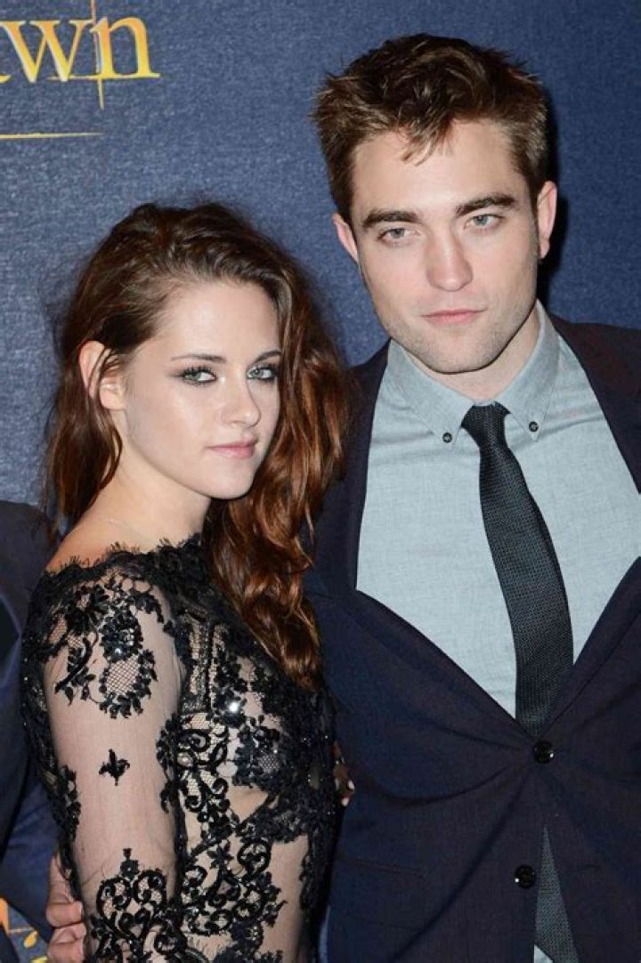 Robert Pattinson & Kristen Stewart Have Sex Seven Times A Day — Report