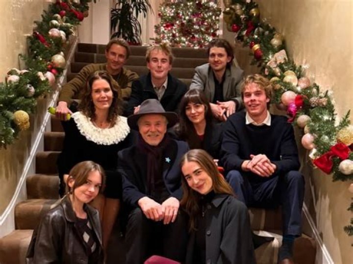 Rod Stewart Seen In Rare Photo With 6 Of His 8 Kids For The Holidays