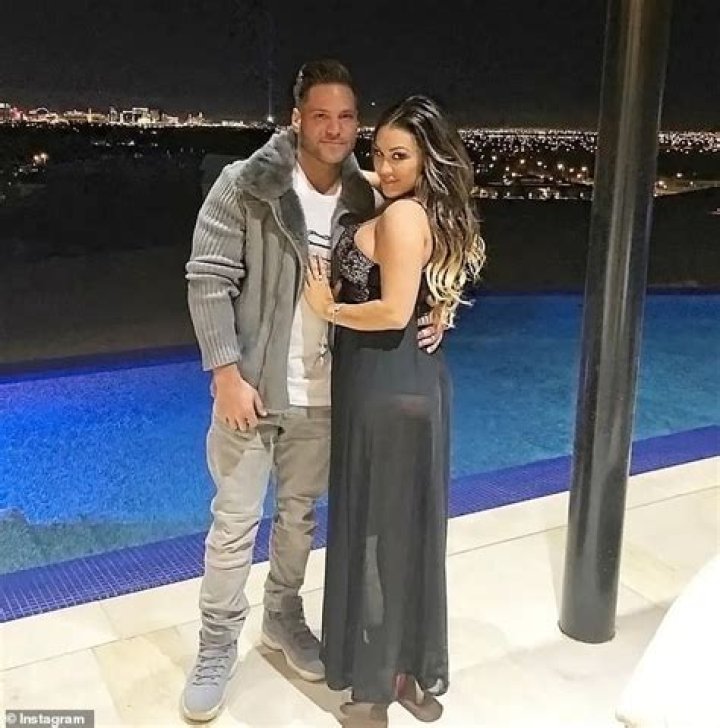 Ronnie Ortiz Magro & Jen Harley’s Relationship Has Friends Worried – Hollywood Life