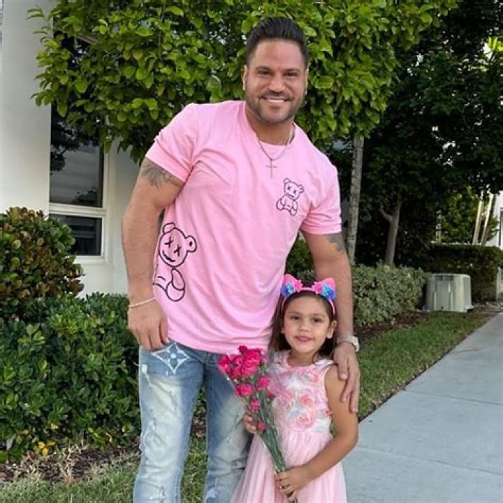 Ronnie Ortiz-Magro Writes Sweet Letter To Daughter Amid Drama With Ex – Hollywood Life