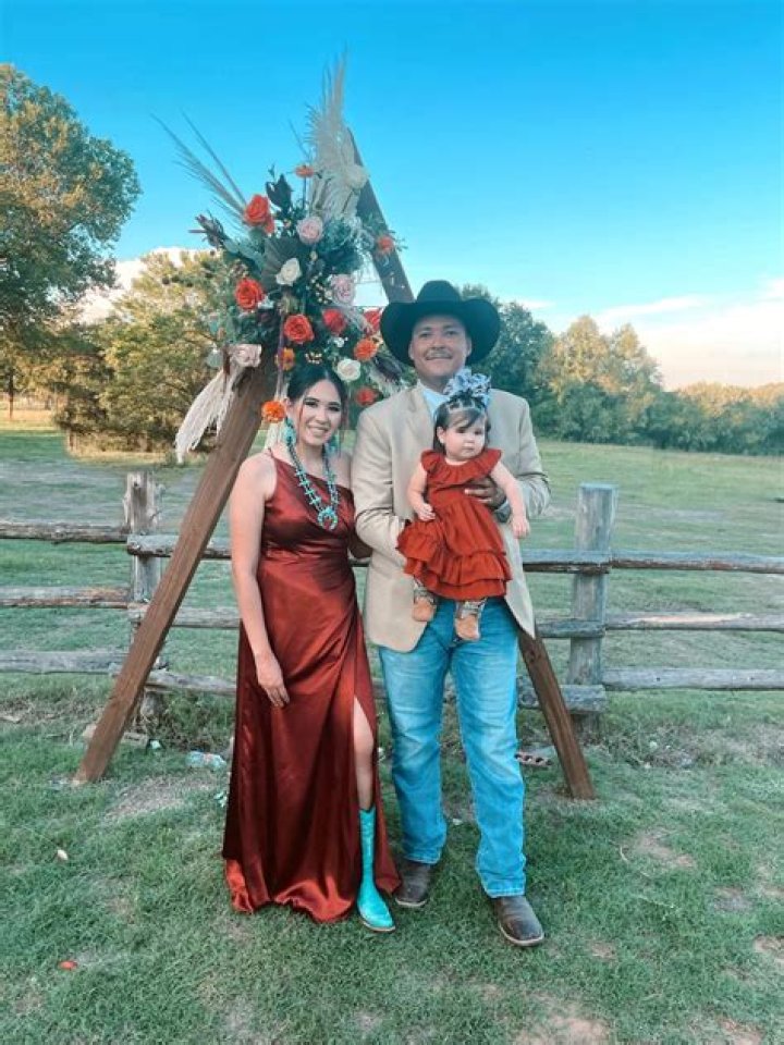 Royalty Brown, 5, Dresses As A Cowgirl & Dad Chris Loves It: ‘Old Town Ro’
