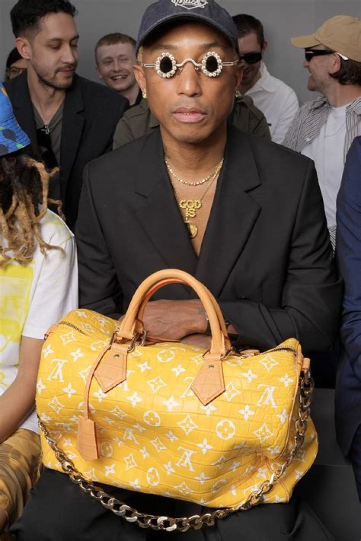 Royalty Brown, 6, Looks So Grown Up With Long Braids & A $365 Louis Vuitton Bag — See Photo