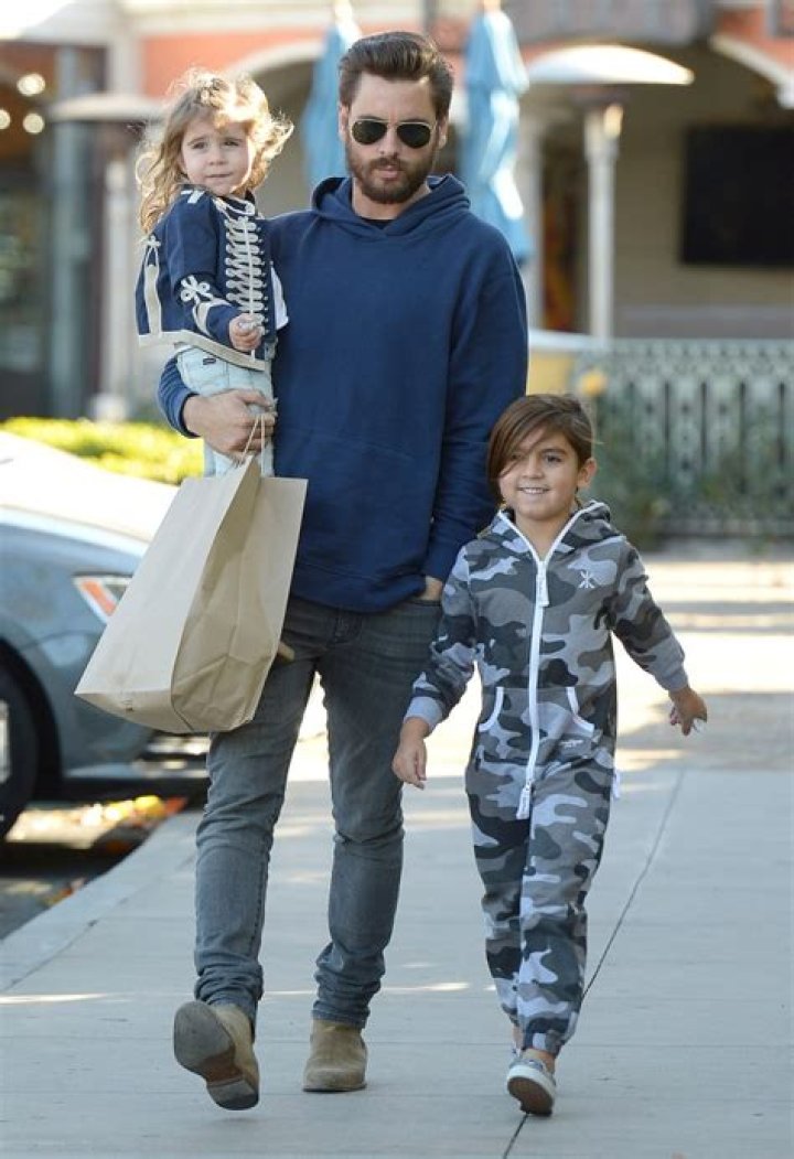 Ryan Reynolds, Eric Decker & More Cute Fathers – Hollywood Life