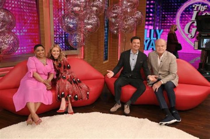 Ryan Seacrest On ‘Live With Kelly & Ryan’: Photos – Hollywood Life