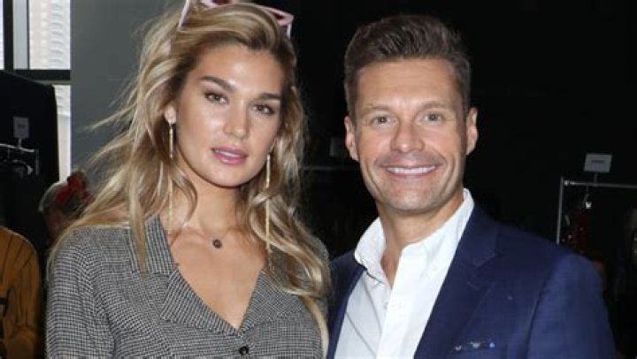 Ryan Seacrest & Shayna Taylor Split For Third Time After Meeting – Hollywood Life