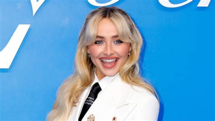 Sabrina Carpenter Claps Back at Troll with No. 1 Song on Hot 100 Announcement