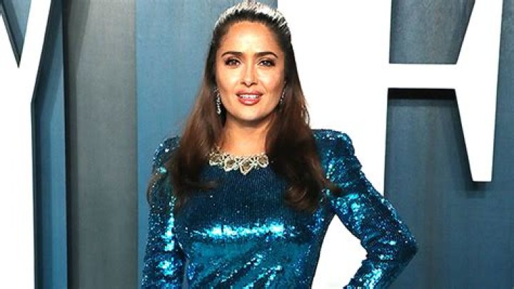 Salma Hayek Channels ‘Latina-Arab Farrah Fawcett’ In Makeup-Free Pic – Hollywood Life