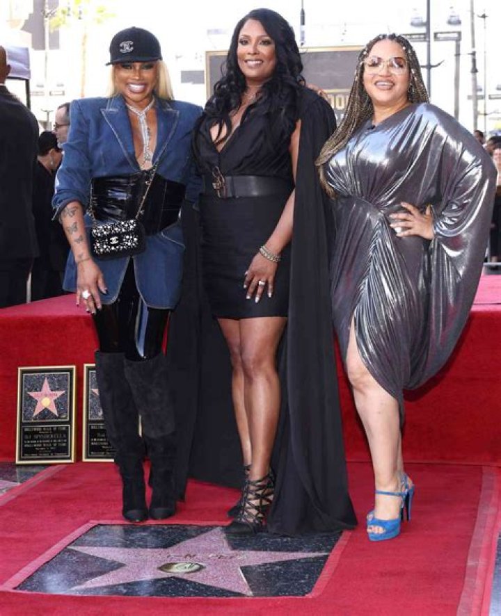 Salt-N-Pepa — Photos The Music Duo – Hollywood Life
