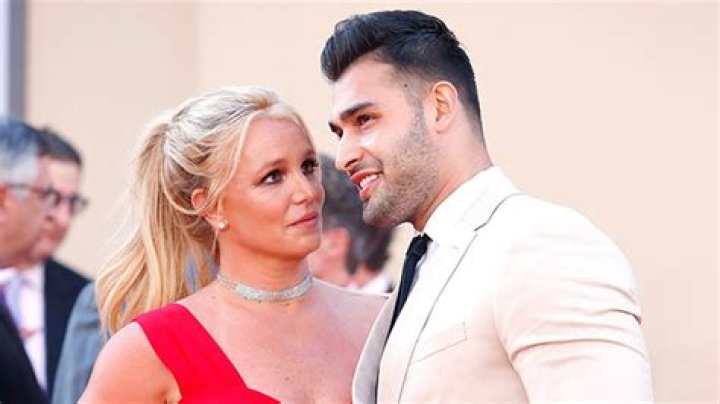Sam Asghari Reveals Mom Was In ‘Major Accident’ In Message – Hollywood Life