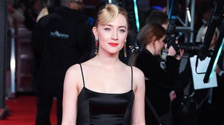 Saoirse Ronan: How To Pronounce Her Name: Watch – Hollywood Life