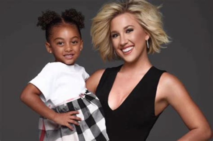 Savannah Chrisley Reveals Prison Guards Are Mistreating Her Parents – Hollywood Life