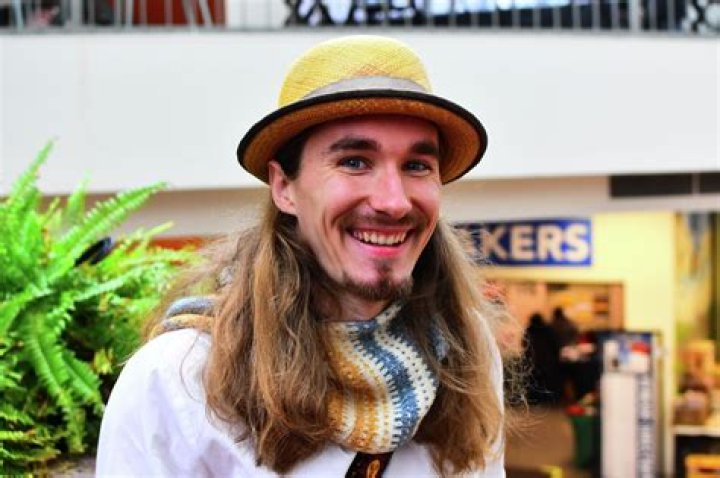Sawyer Fredericks’ Plans After Winning ‘The Voice’ — Will He Leave The Farm For L.A.?