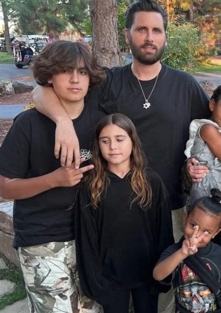 Scott Disick, 38, & Amelia Hamlin, 20, Cozy Up In The Hamptons With His Son Reign, 6