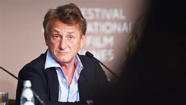 Sean Penn Says Men With ‘Cowardly Genes’ Wear Skirts – Hollywood Life