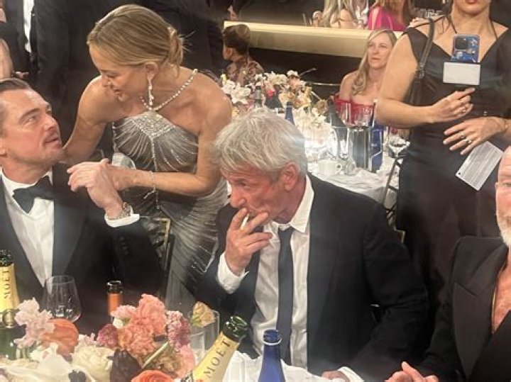 Sean Penn Smokes On ‘The Late Show’ & Viewers Are Disgusted – Hollywood Life