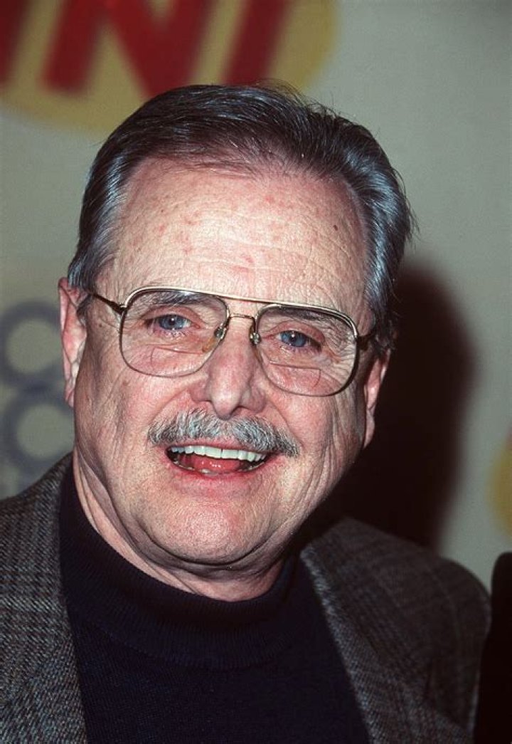 See Actor Who Played Mr. Feeny & More – Hollywood Life