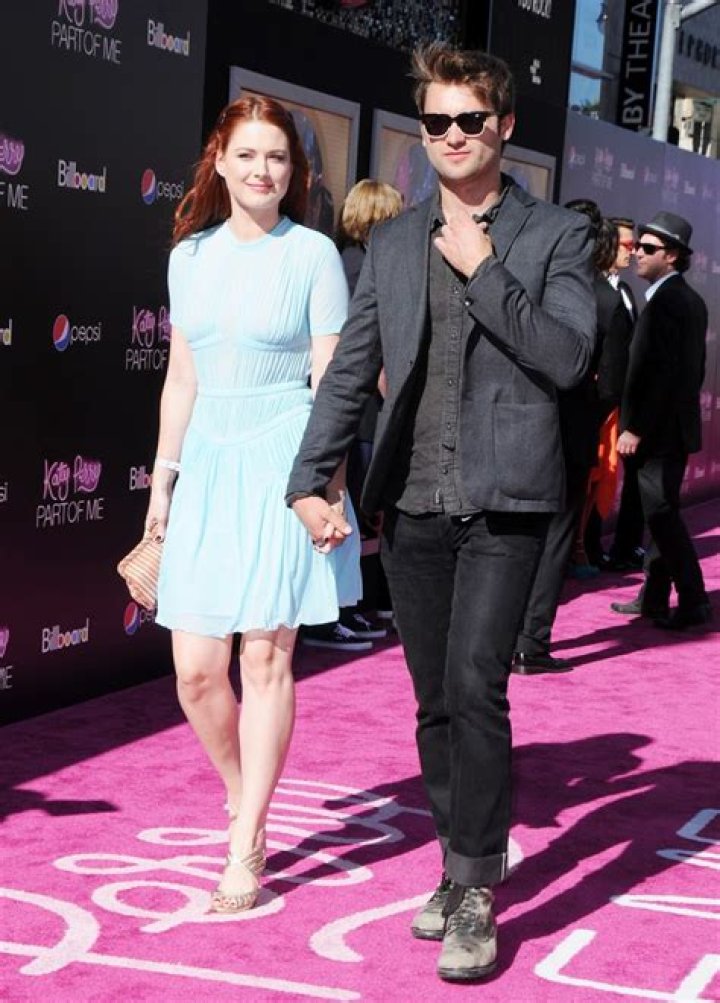 See Actress Alexandra Breckenridge’s Family – Hollywood Life