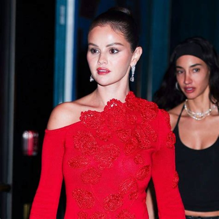 See Her Best Looks – Hollywood Life
