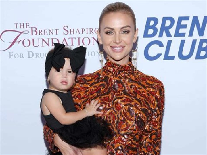 See Her Daughter Ocean In New Pic – Hollywood Life