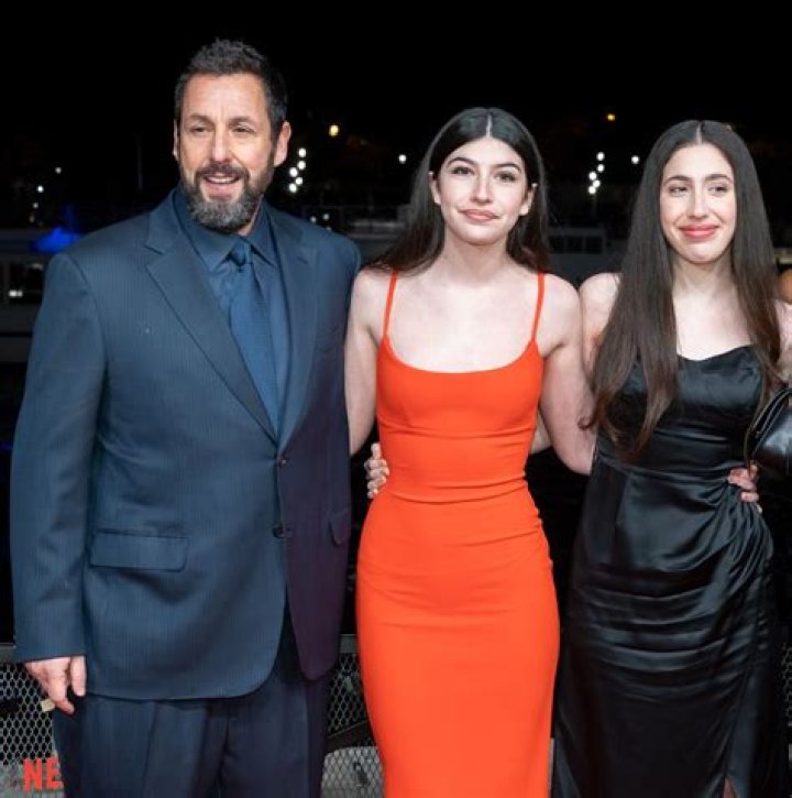 See His Cute Daughters – Hollywood Life