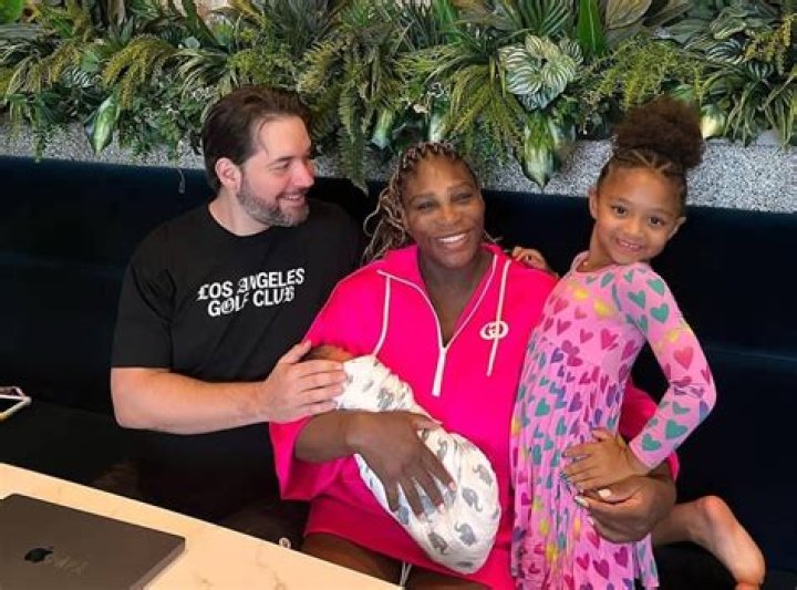 See Photos Of The Singer With Her 2 Kids – Hollywood Life
