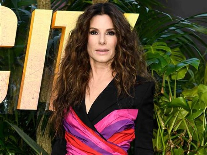 See Sandra Bullock 20 Years Later – Hollywood Life