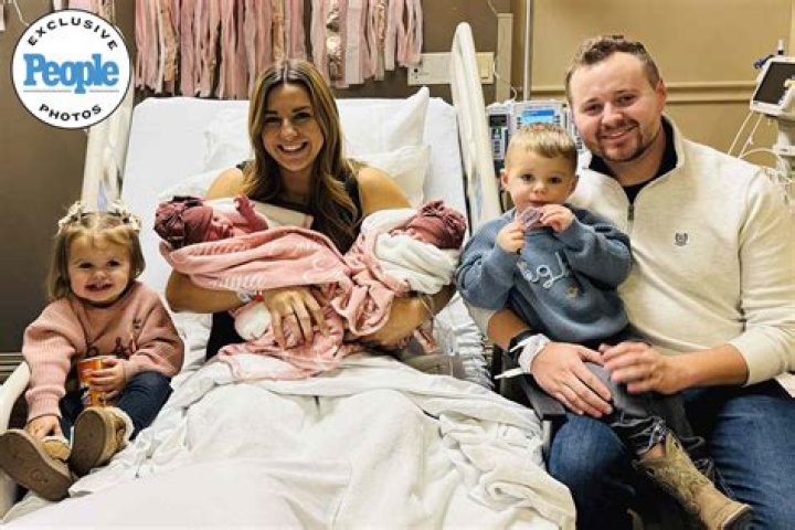 See The Duggar’s Cousin Show Off Her Sexy Swimwear – Hollywood Life