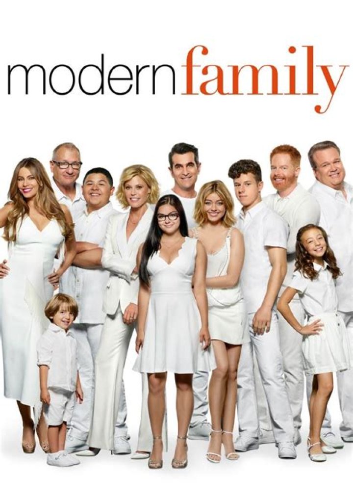 See The ‘Modern Family’ Star’s Transformation – Hollywood Life
