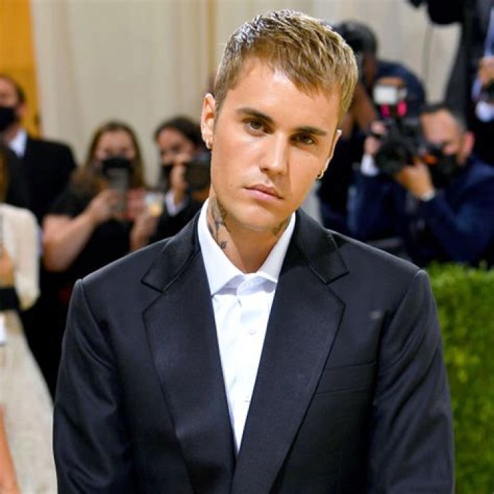Selena Gomez's Get-Well Gift From Justin Bieber: A $30,000 Chanel Watch!