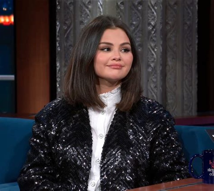 Selena Gomez Awkward On ‘The View’ — Song Ruined By Technical Difficulties – Hollywood Life