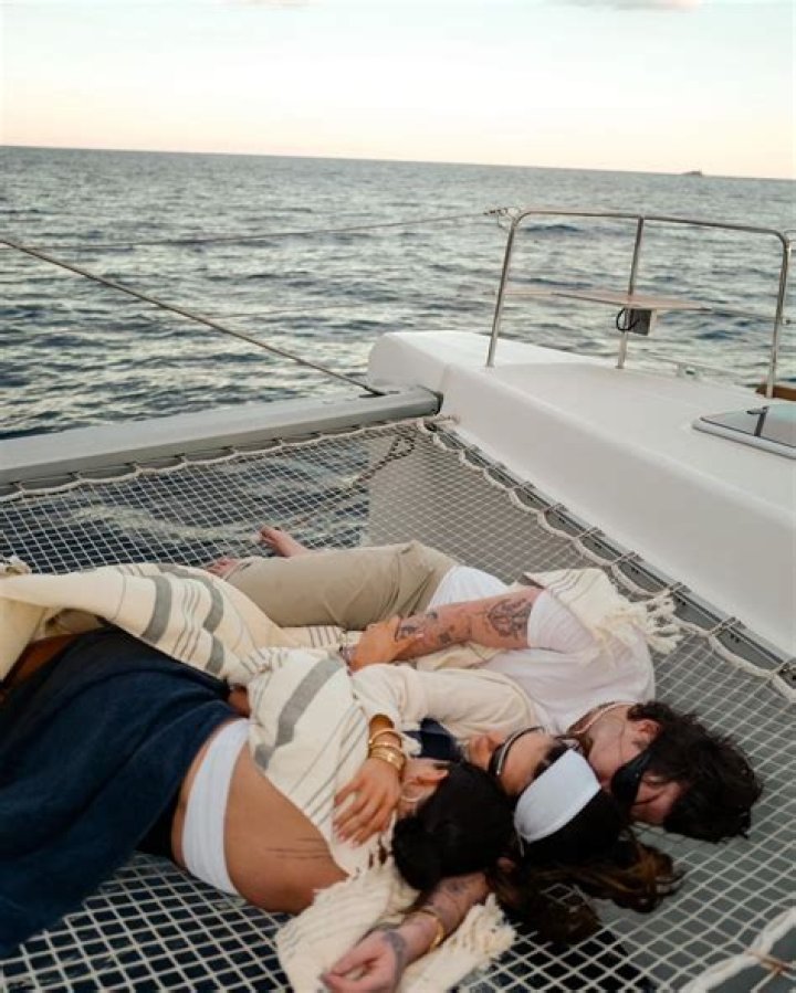 Selena Gomez Continues Yacht Trip In Italy After 30th Birthday: Photo – Hollywood Life