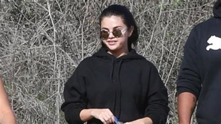 Selena Gomez Goes Hiking With Her Friend & Bodyguard — See Pic – Hollywood Life