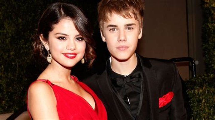 Selena Gomez & Justin Bieber: Why She Wants To Avoid Him Over The Holidays