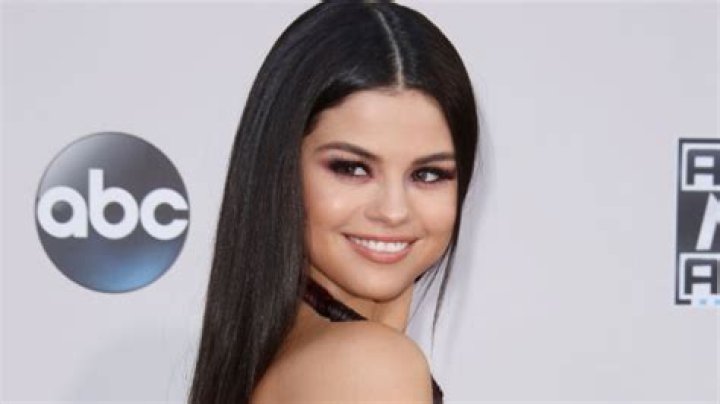 Selena Gomez’s 16 Tattoos & Their Meanings – Hollywood Life