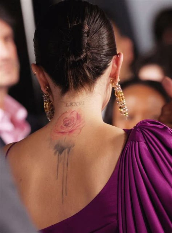 Selena Gomez’s Rose Tattoo Revealed In Close-Up Photo – Hollywood Life