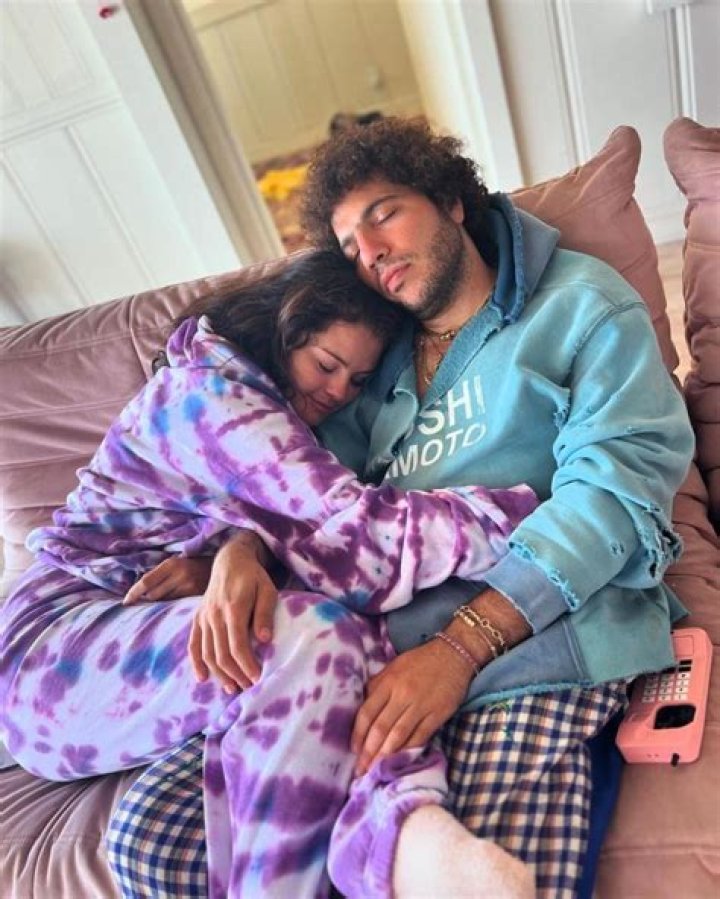 Selena Gomez & The Weeknd Cuddle Puppies In NYC – Will They Adopt One Together?