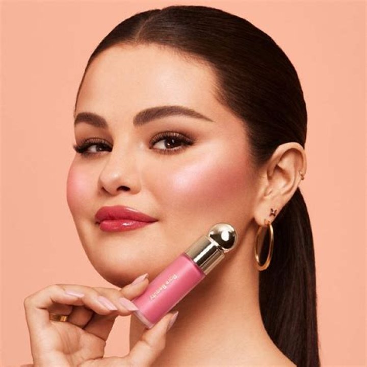 Selena Gomez Uses This Toner Before Bed for Brighter Skin