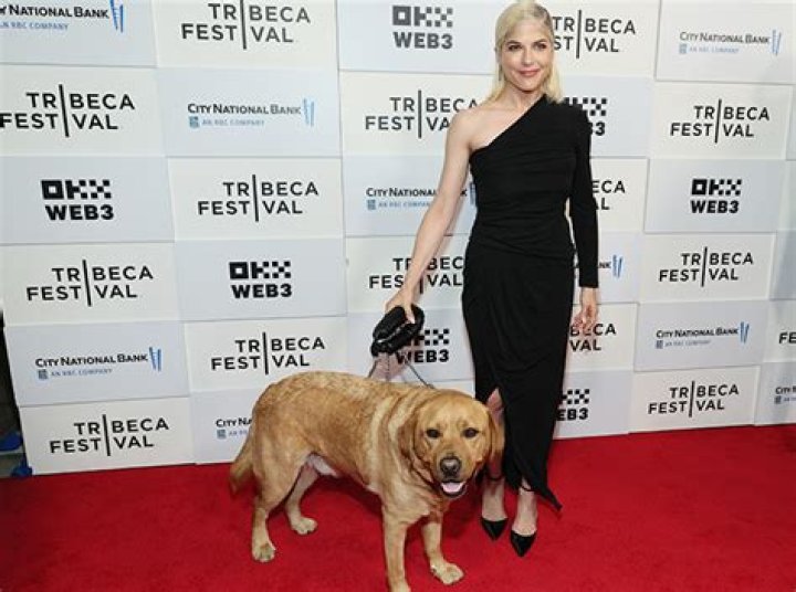 Selma Blair Walks Red Carpet at Tribeca Film Festival With Her Service Dog: Photos