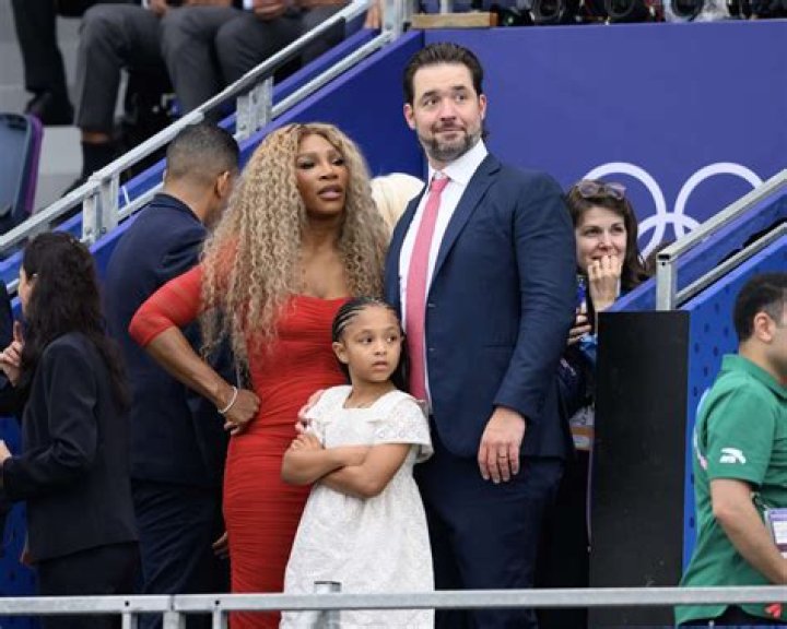 Serena Williams’ Daughter, 3, Looks Adorable In Blue Dress While Intently Watching Mom Play Tennis — Pics