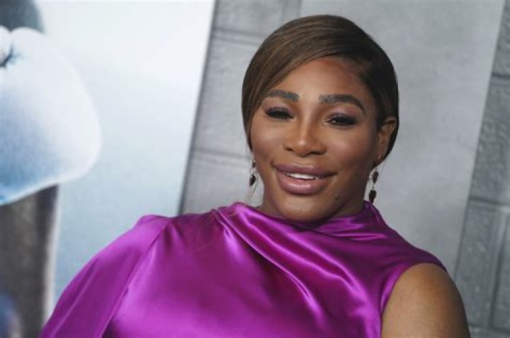 Serena Williams Walks The Beach In White Bikini & Animal Print Coverup – Hollywood Life