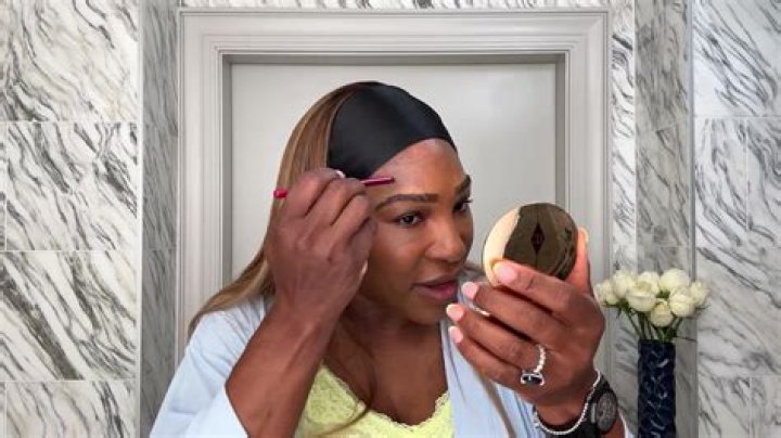 Serena Williams Waxes Eyebrows After A Hater Calls Them ‘Caterpillars’