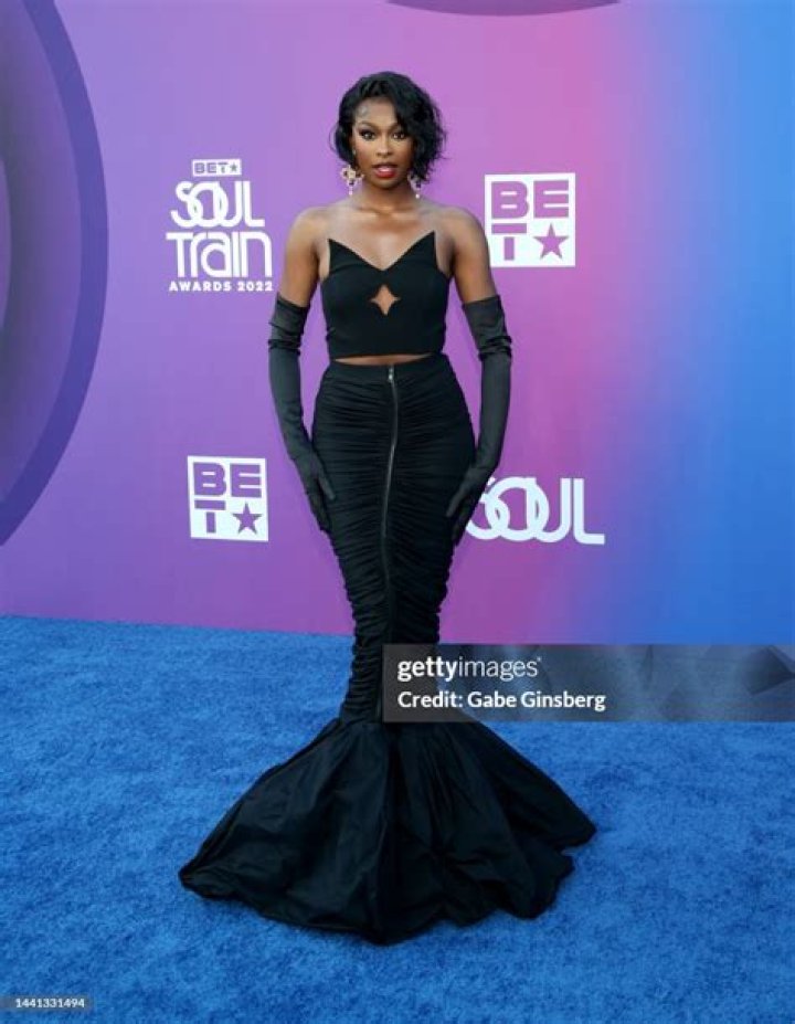 Sexiest Soul Train Awards Outfits Of All-Time