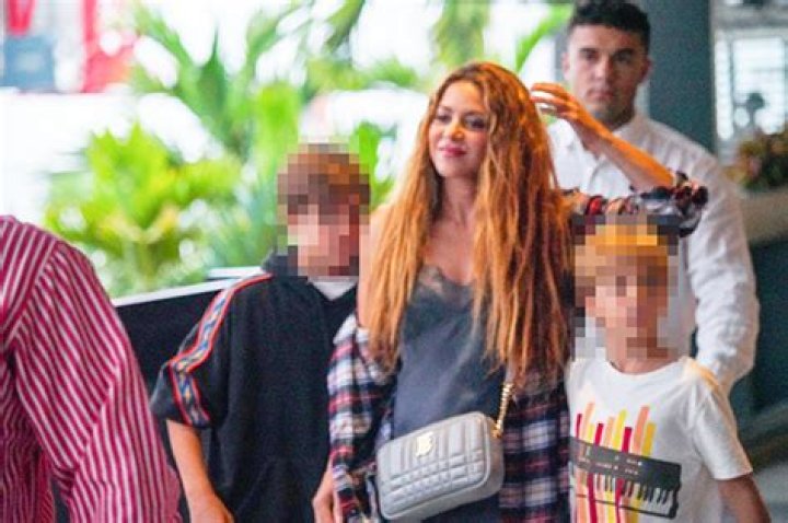 Shakira & Gisele Enjoy Dinner Together With Their Adorable Kids in Miami: Photos